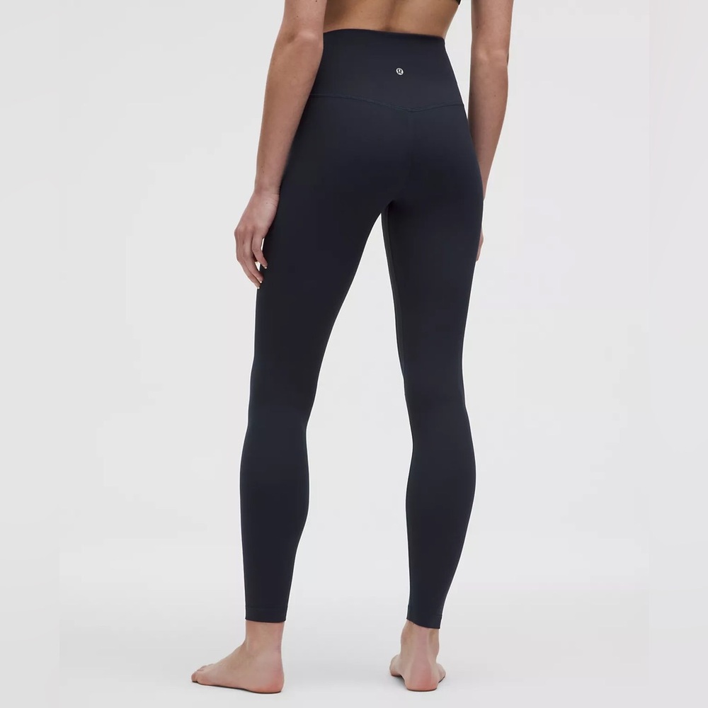 NWT Lululemon Athletica True Navy Align High Rise 28